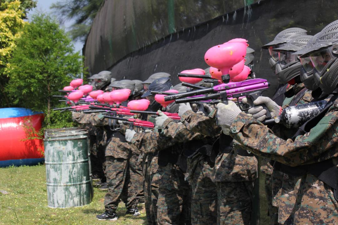 107-5-1~2漆弹活动照片